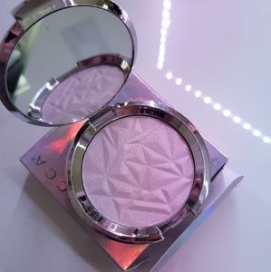 Becca highlight